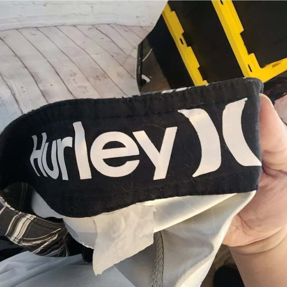 Men's Hurley Black and White Board Shorts, Size 36